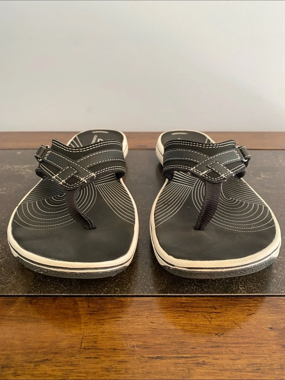 Clarks Women’s Cloudsteppers Flip-flops